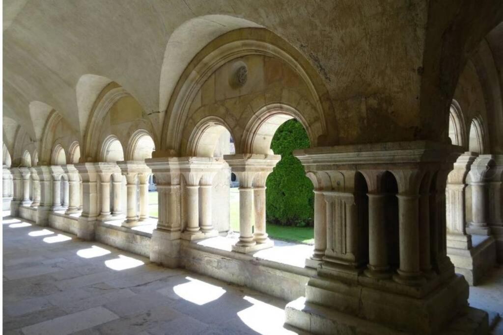 Charmante Maison Bourguignonne Avec Grand Jardin Et Parking Montbard Esterno foto